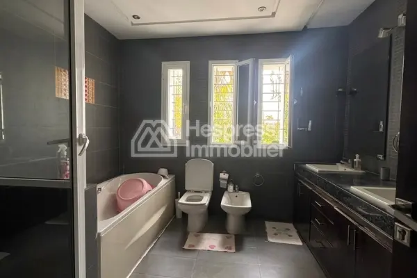 Exceptional Villa for Rent – ​​Neighborhood Oasis