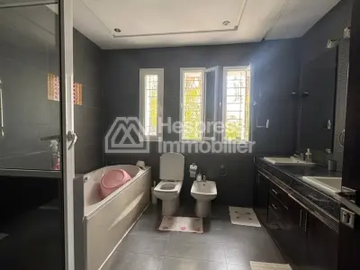 Exceptional Villa for Rent – ​​Neighborhood Oasis