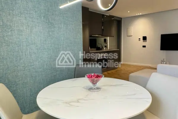 Studio Meublé à Louer – Quartier des Hôpitaux