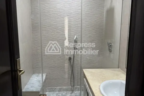 Furnished 3-bedroom apartment for rent at Californie