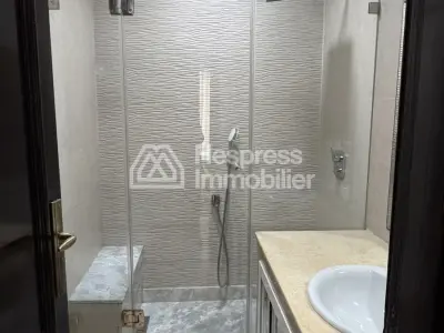 Furnished 3-bedroom apartment for rent at Californie