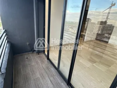 À louer, appartement vide – les arènes zenata