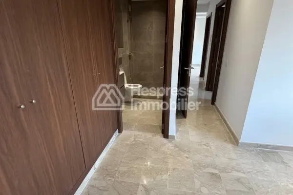 Unfurnished apartment for rent – ​​Les Arènes Zenata