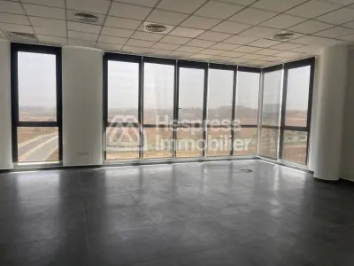Plateau de bureau à louer – Sidi Maarouf