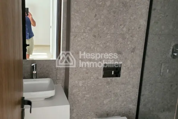 2 bedroom apartment for rent in CFC