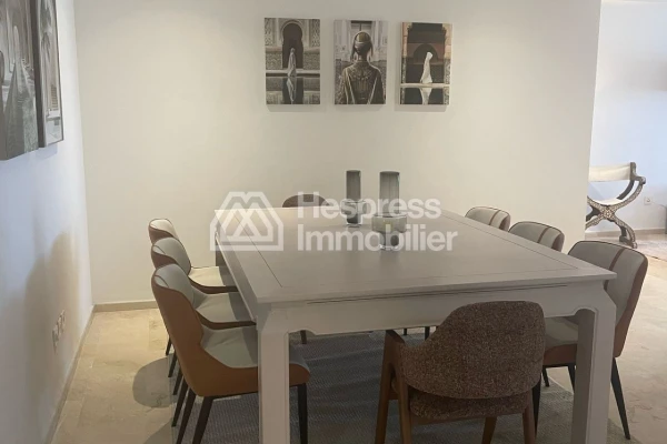 Superb fully furnished luxury apartment for rent – ​​Secure residence