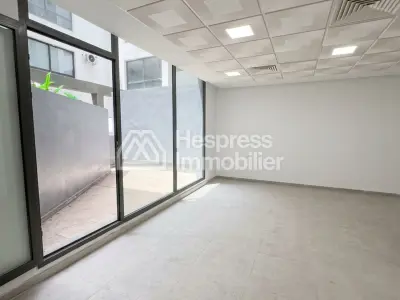 Office for rent – ​​bd moulay ismail Roches Noires