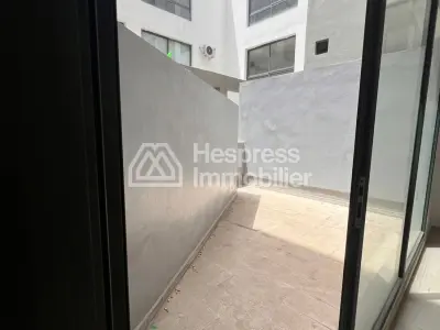 Office for rent – ​​bd moulay ismail Roches Noires