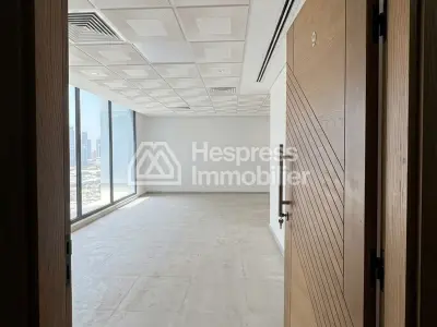 Office for rent – ​​bd moulay ismail Roches Noires