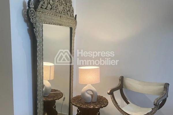 Superb fully furnished luxury apartment for rent – ​​Secure residence