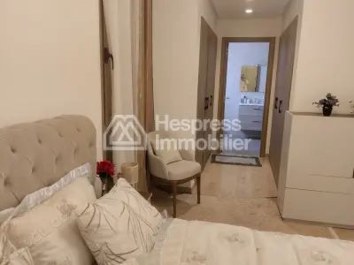 شقة مفروشة رائعة للإيجار في زناتة