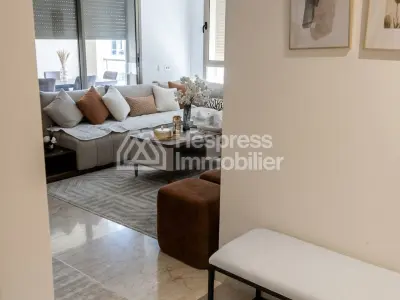 شقة مفروشة رائعة للإيجار في زناتة
