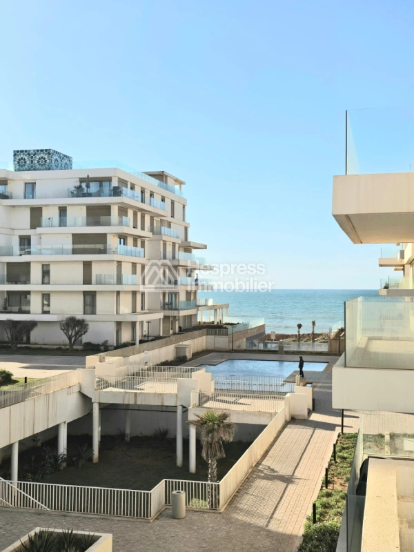 Furnished 2-bedroom apartment on the seafront, Le Carrousel