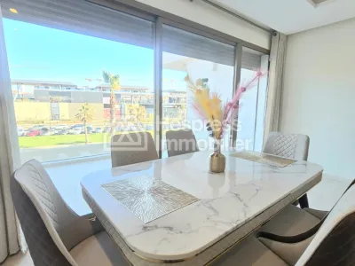 Furnished 2-bedroom apartment on the seafront, Le Carrousel