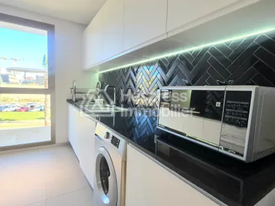Furnished 2-bedroom apartment on the seafront, Le Carrousel