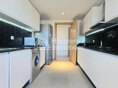 Furnished 2-bedroom apartment on the seafront, Le Carrousel