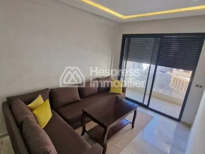 Furnished Studio Apartment for Rent – ​​Karachi Street, Burgundy