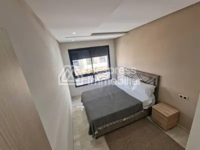Furnished Studio Apartment for Rent – ​​Karachi Street, Burgundy