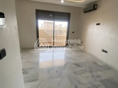Empty Studio Apartment for Rent – ​​Large Zenata Mohammedia