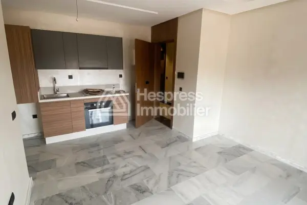 Empty Studio Apartment for Rent – ​​Large Zenata Mohammedia