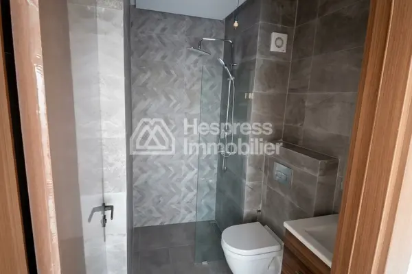 Empty Studio Apartment for Rent – ​​Large Zenata Mohammedia