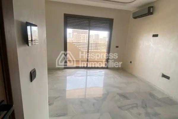 Empty Studio Apartment for Rent – ​​Large Zenata Mohammedia