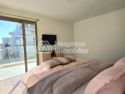 Furnished 2-bedroom apartment on the seafront, Le Carrousel