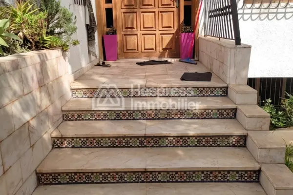 Villa à vendre – Lotissement Florida, Sidi Maârouf