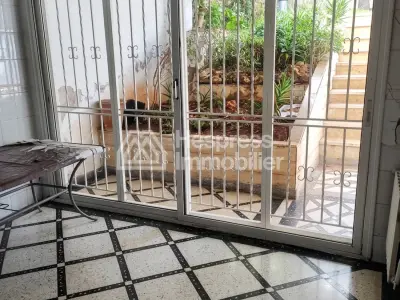 Villa à vendre – Lotissement Florida, Sidi Maârouf