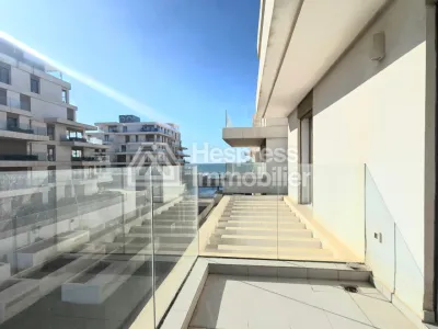 Furnished 2-bedroom apartment on the seafront, Le Carrousel