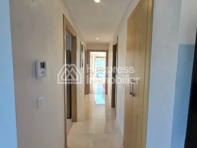 Furnished 2-bedroom apartment on the seafront, Le Carrousel