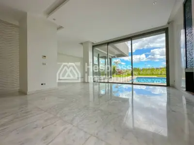 Semi-detached villa for rent with golf course views Prestigia