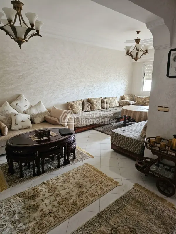 For rent – ​​beautiful furnished apartment – ​​Burgundy,