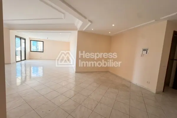 FOR RENT – Spacious apartment at Gauthier , BD Anfa