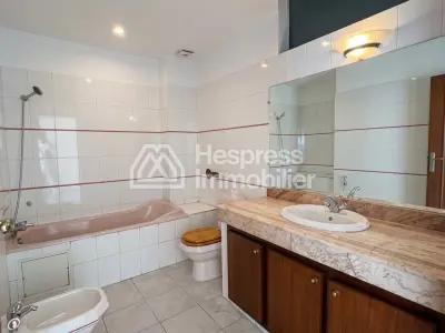 FOR RENT – Spacious apartment at Gauthier , BD Anfa