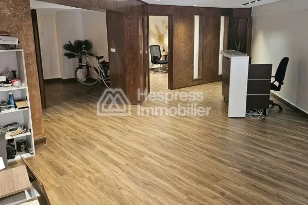 À louer – Magasin d’angle à Ain Sebaâ