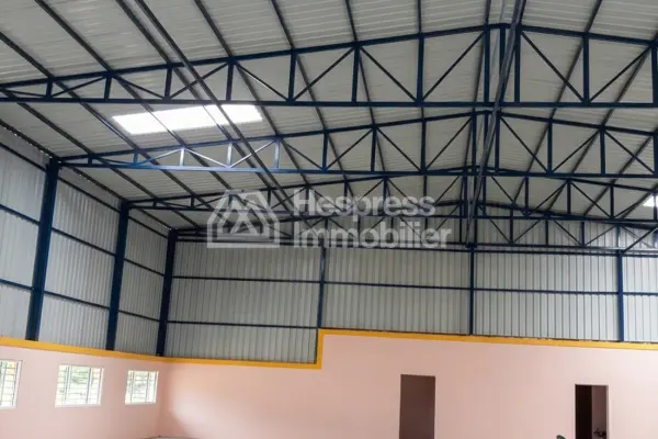 À Louer – Hangar Industriel d’Exception à Lissasfa