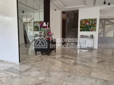 Prestigious villa for sale El Menzeh