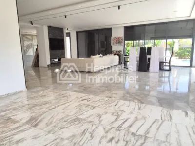 Prestigious villa for sale El Menzeh