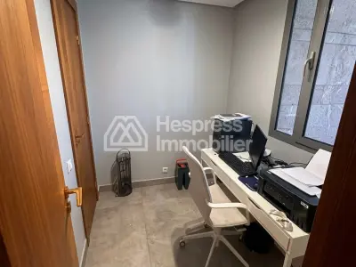 For rent – ​​Furnished apartment in Bouskoura