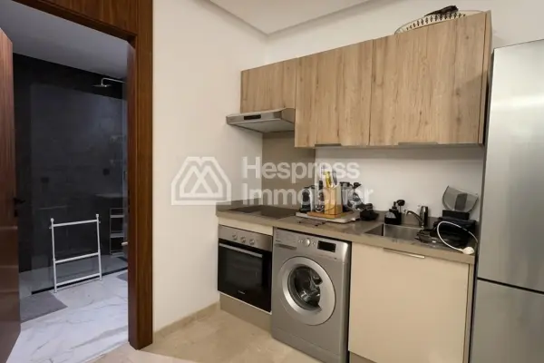 For rent – ​​Superb brand new, never-lived-in studio apartment at CFC