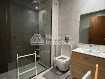 For rent – ​​Superb brand new, never-lived-in studio apartment at CFC