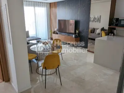 For rent – ​​superb furnished studio apartment with CFC certification