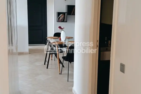 Furnished apartment for rent in Californie