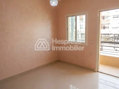 Appartement 3CH vide à louer – Dar Bouazza