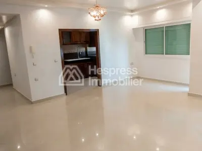 Appartement 3CH vide à louer – Dar Bouazza