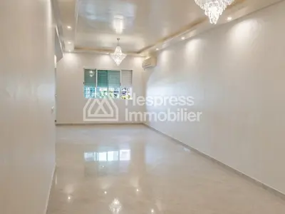 Appartement 3CH vide à louer – Dar Bouazza