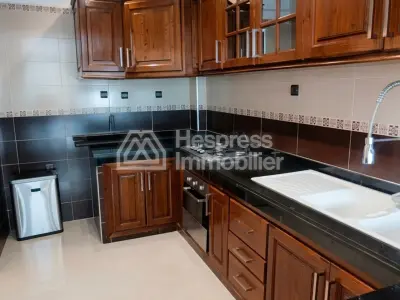 Appartement 3CH vide à louer – Dar Bouazza