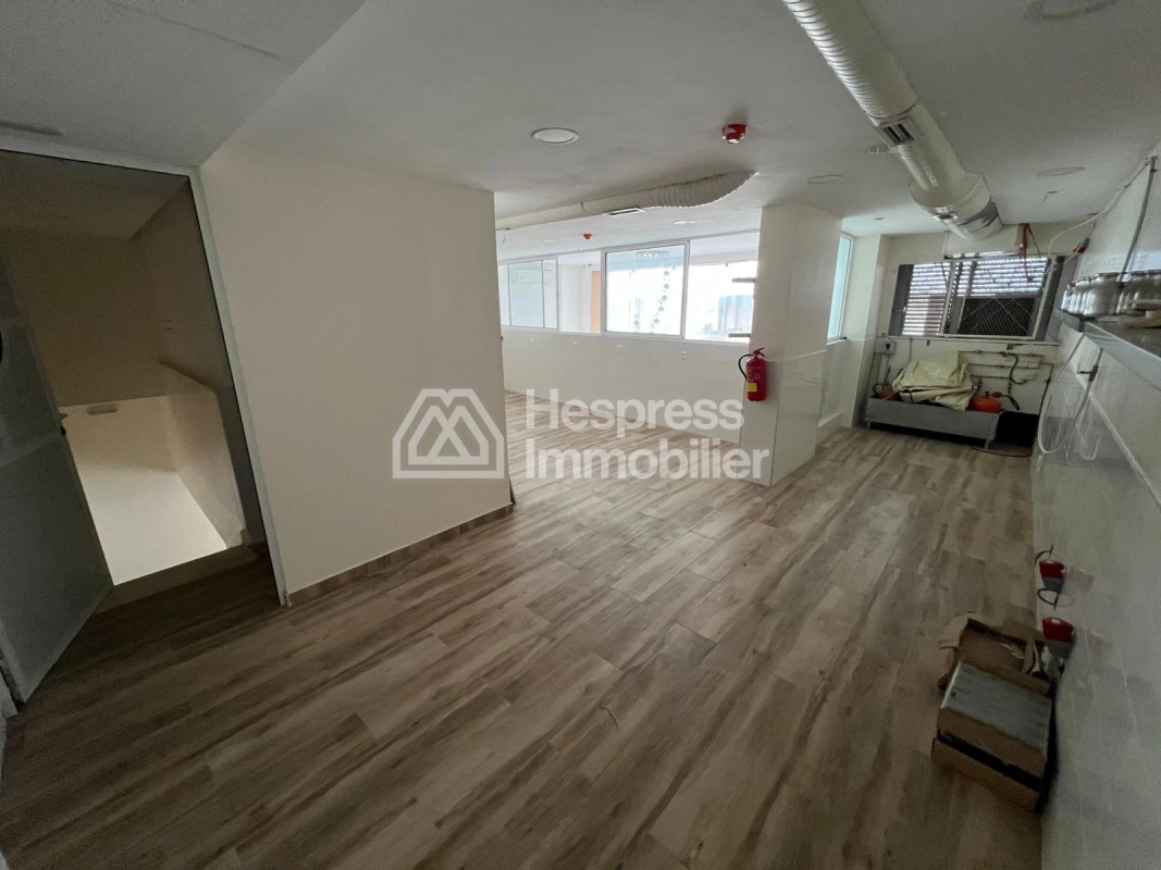 Local commercial à vendre, 116m² à Tanger