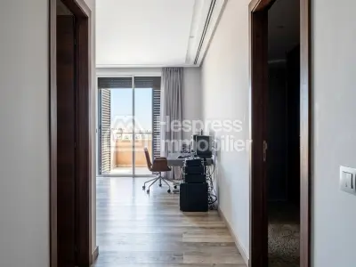 Villa à vendre à bouskoura ville